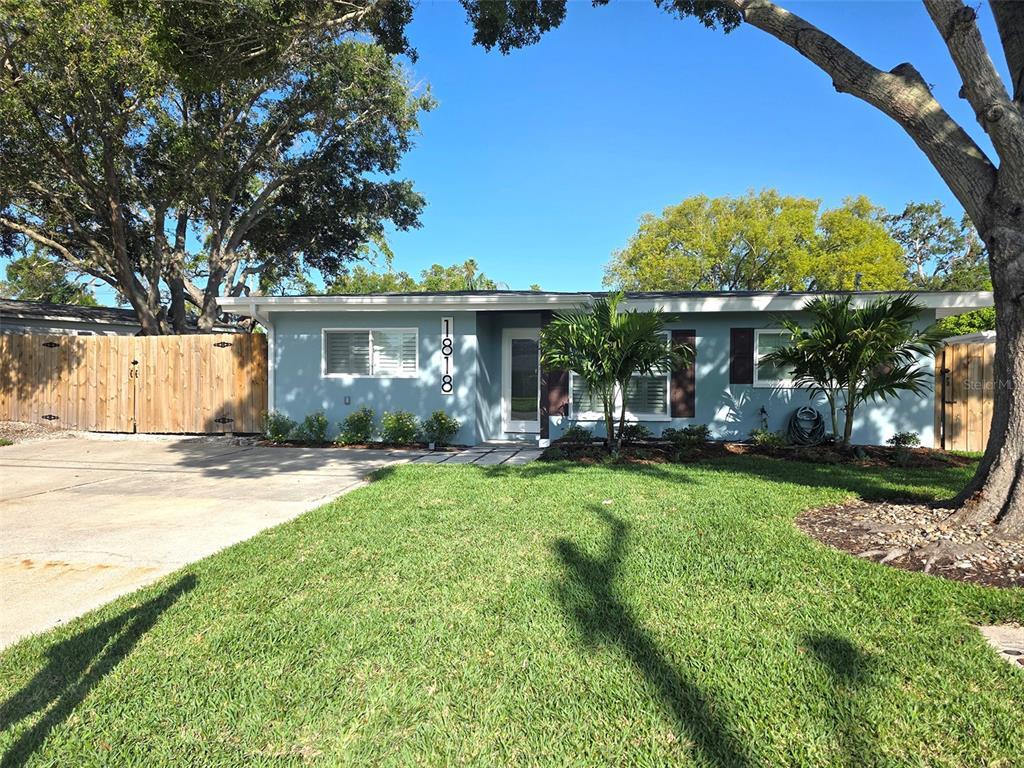 Picture of 1818 Douglas Avenue, Dunedin, FL 34698