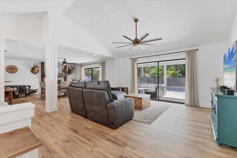 Picture of 2049 E Leewynn Drive, Sarasota FL 34240