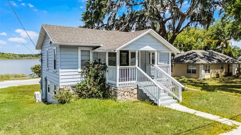 Picture of 730 S Main Avenue, Groveland FL 34736