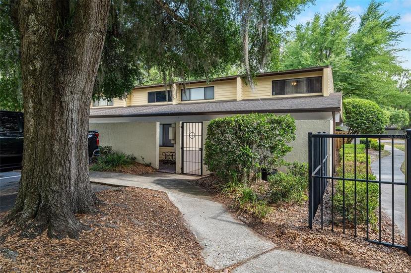 Picture of 2508 SW 35Th Place Unit 30, Gainesville FL 32608