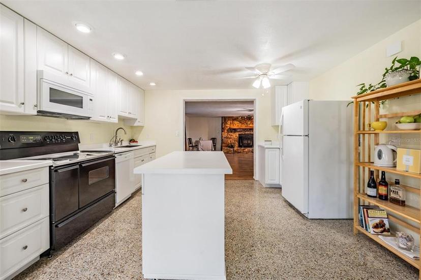 Picture of 6894 82Nd Avenue N, Pinellas Park FL 33781