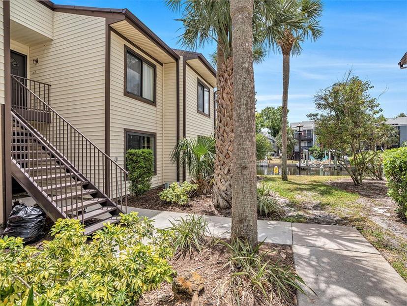 Picture of 404 Moorings Cove Drive Unit 404, Tarpon Springs FL 34689