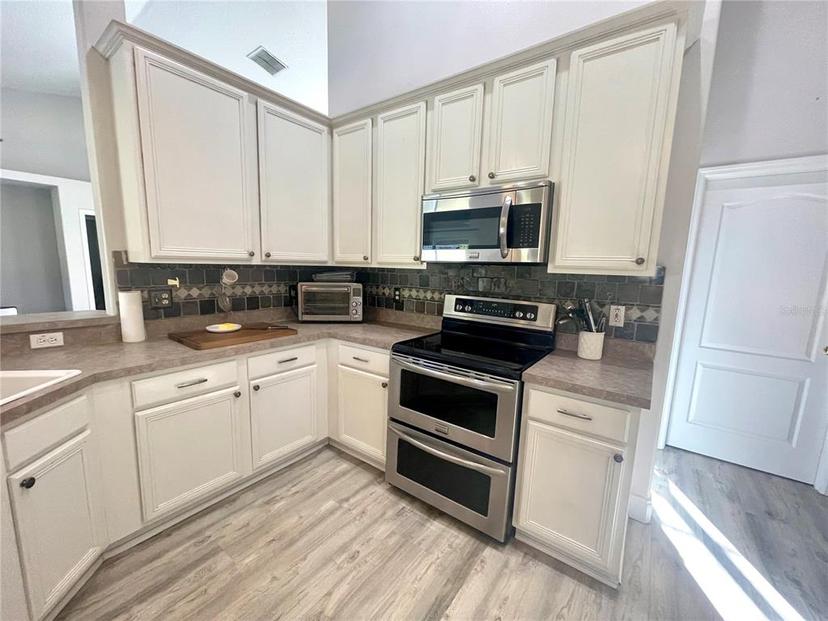 Picture of 11301 Via Mari Cae Court, Clermont FL 34711