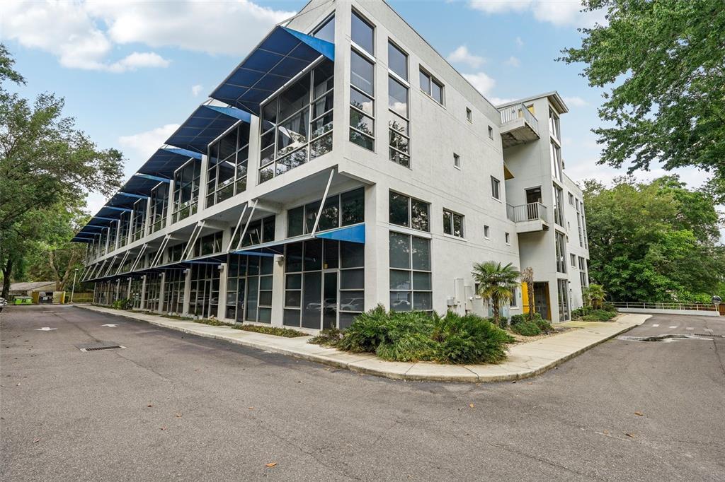 Picture of 2515 SW 35Th Place Unit 211, Gainesville, FL 32608
