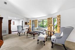 Picture of 4322 NW 12Th Pl, Gainesville, FL 32605