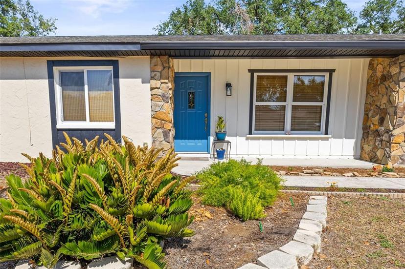 Picture of 4018 Highgate Drive, Valrico FL 33594