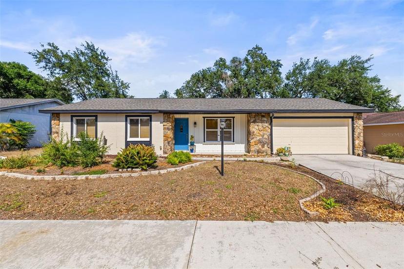 Picture of 4018 Highgate Drive, Valrico FL 33594