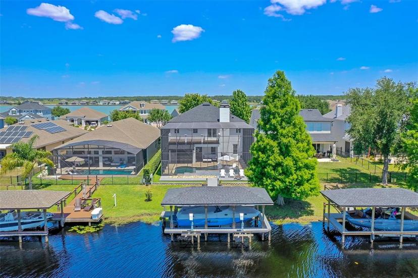 Picture of 722 Barefoot Bay Loop, Groveland FL 34736