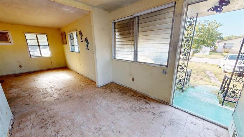 Picture of 5009 12Th Avenue S, Gulfport FL 33707