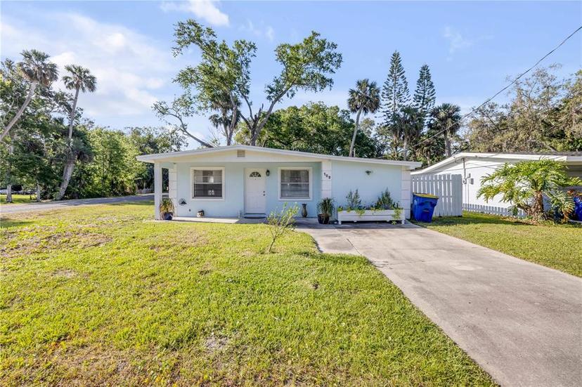 Picture of 128 Oakridge Avenue, Edgewater FL 32132