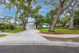 Picture of 2662 Oakbrook Drive, Largo, FL 33770