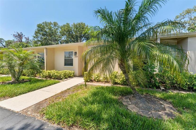 Picture of 2640 Woodgate Lane Unit F6, Sarasota FL 34231