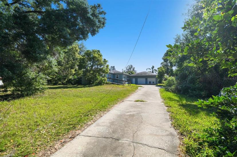 Picture of 101 N Taylor Road, Seffner FL 33584