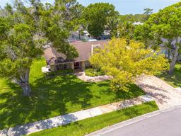 Picture of 2550 Rolling View Drive, Dunedin, FL 34698
