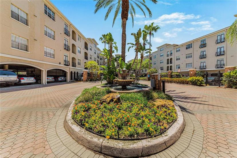 Picture of 501 Knights Run Avenue Unit 1335, Tampa FL 33602