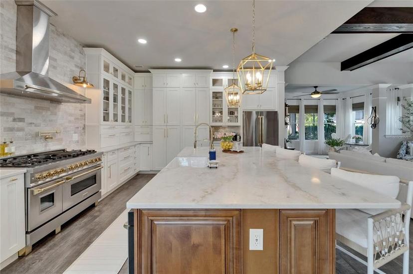 Picture of 14204 Barrington Stowers Drive, Lithia FL 33547