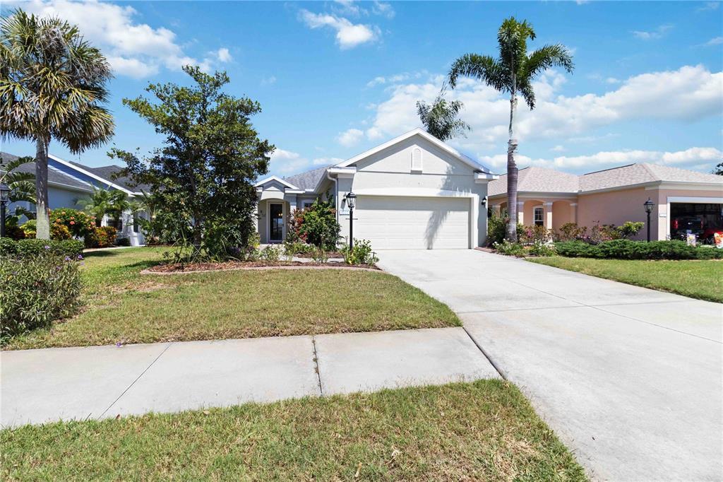 Picture of 5227 Aqua Breeze Drive, Bradenton, FL 34208