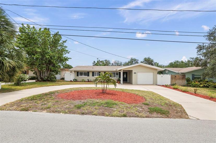 Picture of 14330 Oliver Street, Largo FL 33774