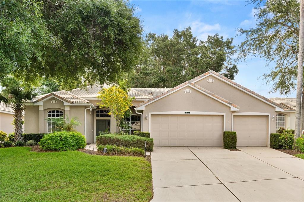 Picture of 2112 Saint Ives Court, Clermont, FL 34711