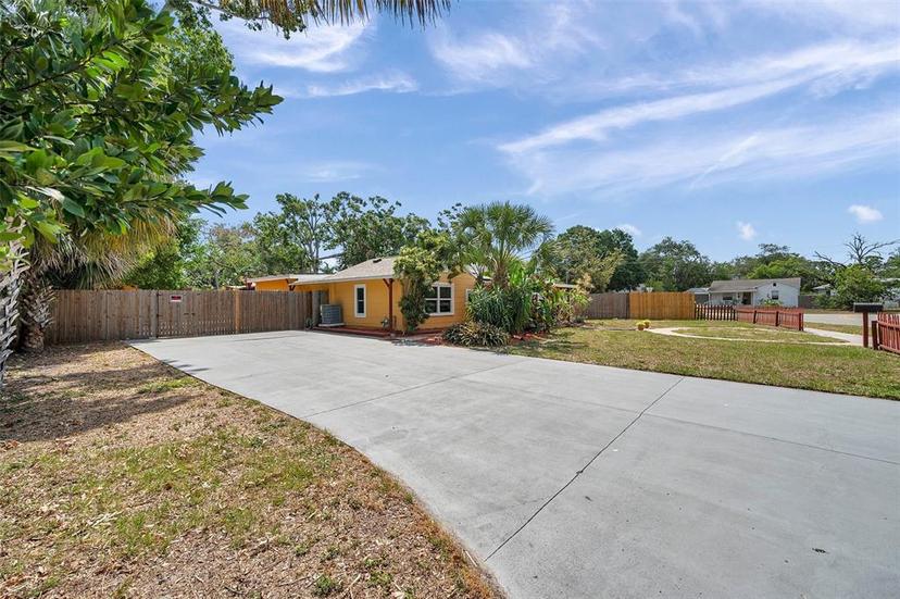 Picture of 1111 32Nd Street N, St Petersburg FL 33713