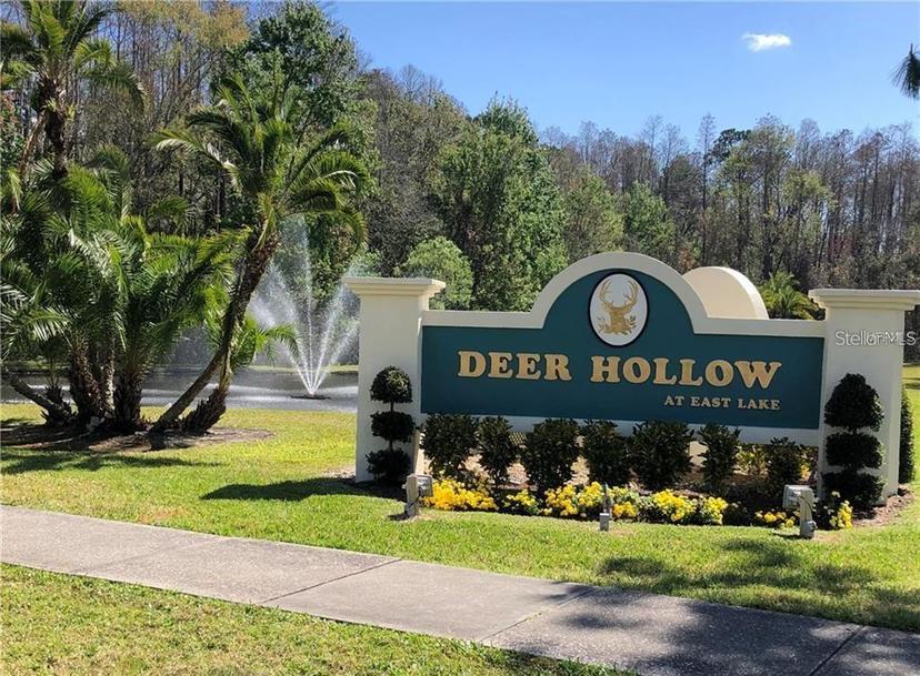 Picture of 1300 Shady Pine Way Unit B, Tarpon Springs FL 34688