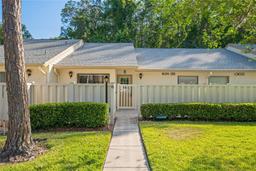 Picture of 1300 Shady Pine Way Unit B, Tarpon Springs, FL 34688