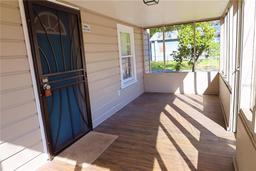 Picture of 622 NE 15Th Street, Gainesville, FL 32641