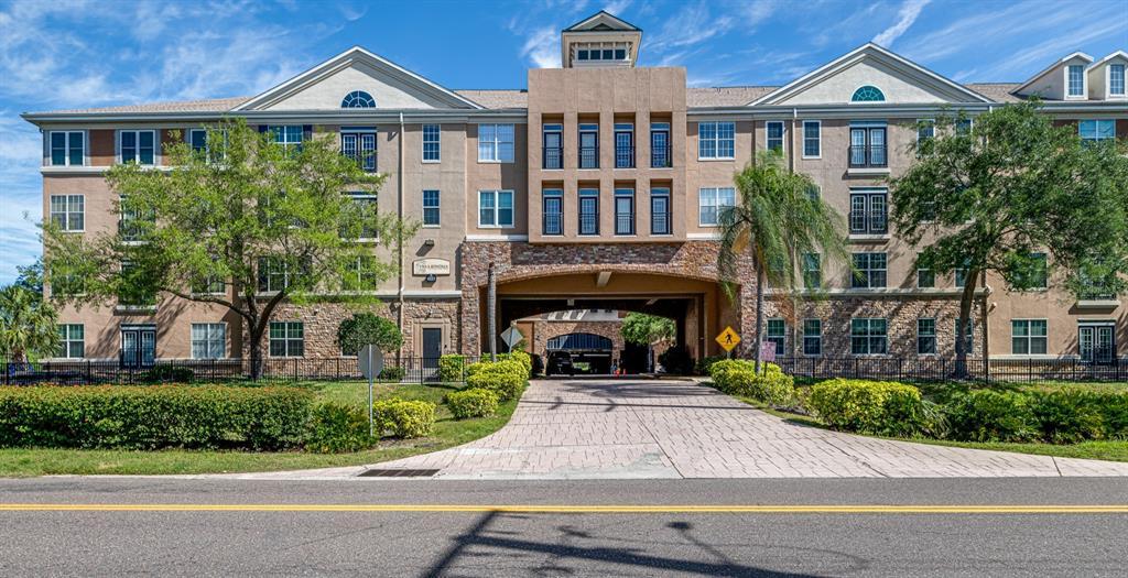 Picture of 4221 W Spruce Street Unit 2422, Tampa, FL 33607