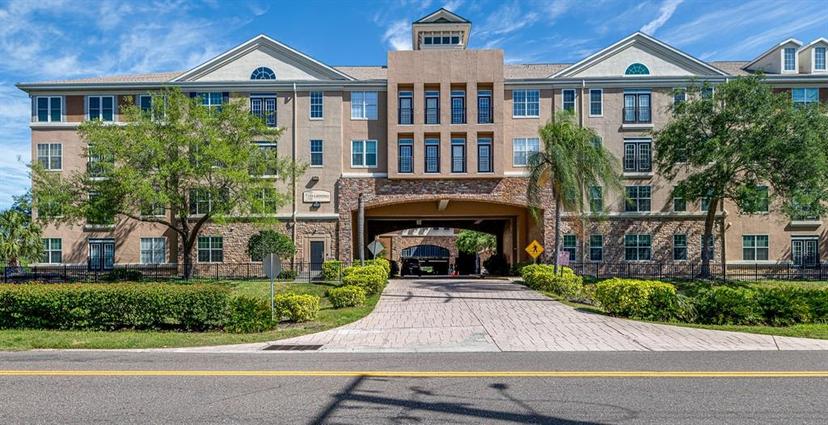 Picture of 4221 W Spruce Street Unit 2422, Tampa FL 33607