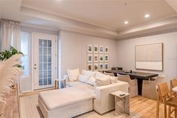 Picture of 4221 W Spruce Street Unit 2422, Tampa, FL 33607