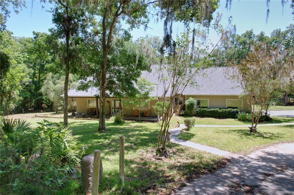 Picture of 16224 Iola Woods Trail, Dade City, FL 33523