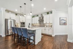 Picture of 612 Ozona Village Dr, Palm Harbor, FL 34683