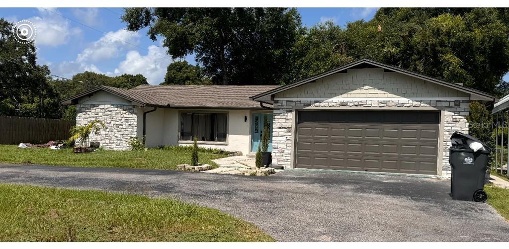 Picture of 620 Lithia Pinecrest Road, Brandon, FL 33511