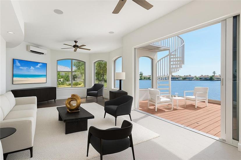 Picture of 5818 Cruiser Way, Tampa FL 33615