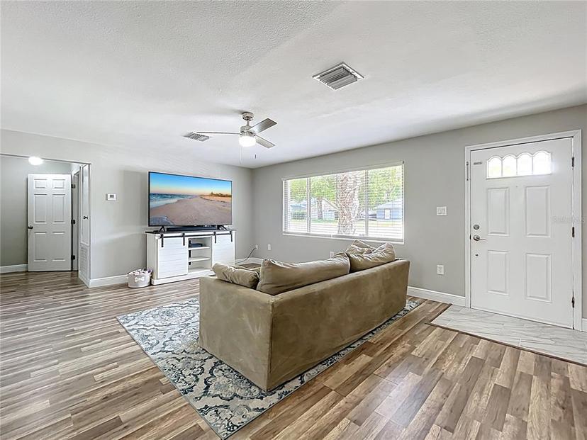 Picture of 398 Rose Street, Umatilla FL 32784