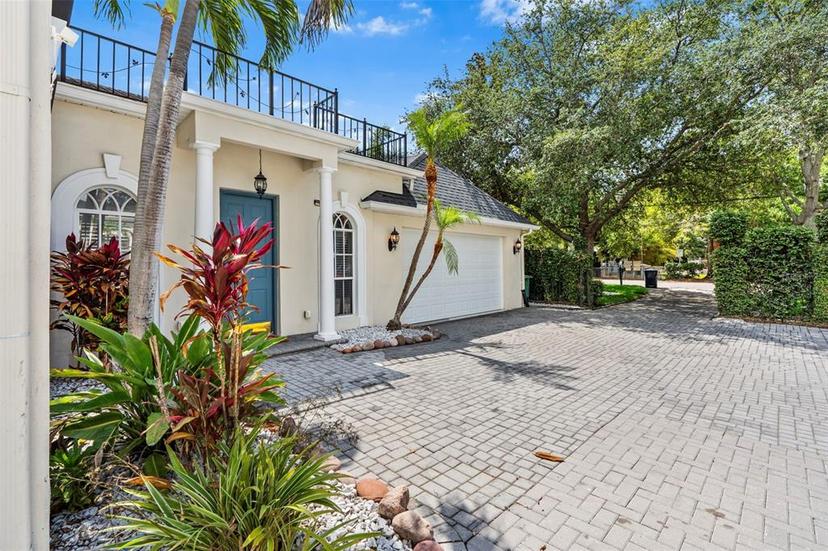 Picture of 3117 W Knights Avenue, Tampa FL 33611