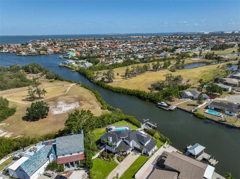 Picture of 945 Bunker View Drive, Apollo Beach FL 33572
