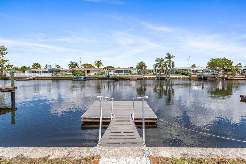 Picture of 12700 5Th Isle, Hudson FL 34667
