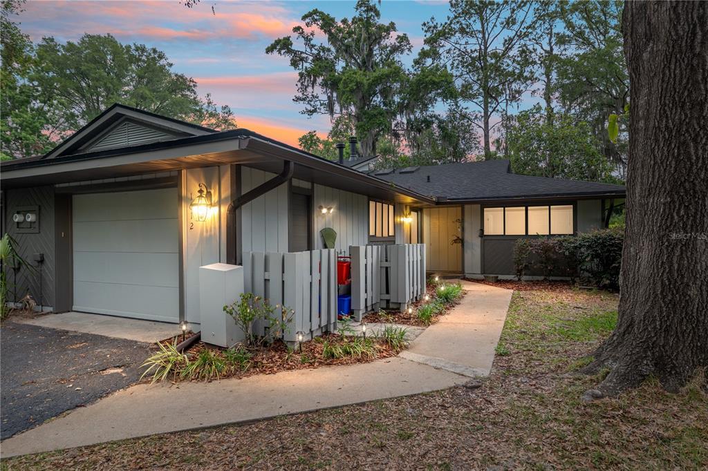 Picture of 1612 NW 19Th Circle, Gainesville, FL 32605