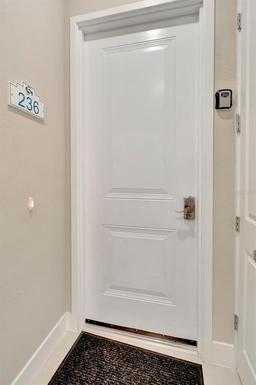 Picture of 7740 Sandy Ridge Drive Unit 236, Reunion, FL 34747