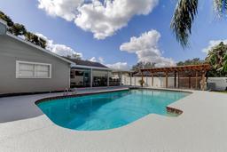 Picture of 706 Kingswood Loop, Brandon, FL 33511