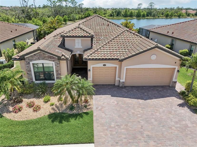 Picture of 13587 Vancanza Drive, Venice FL 34293