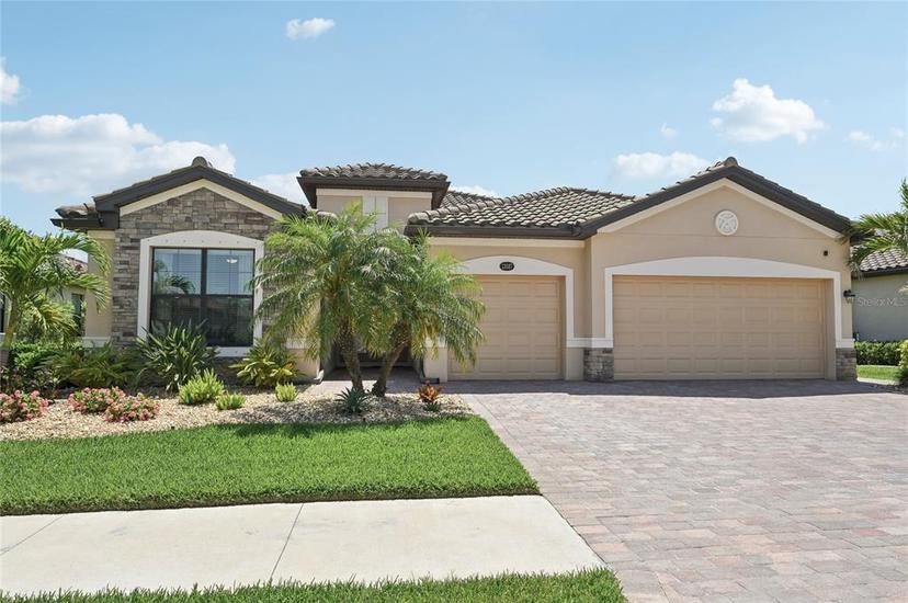 Picture of 13587 Vancanza Drive, Venice FL 34293