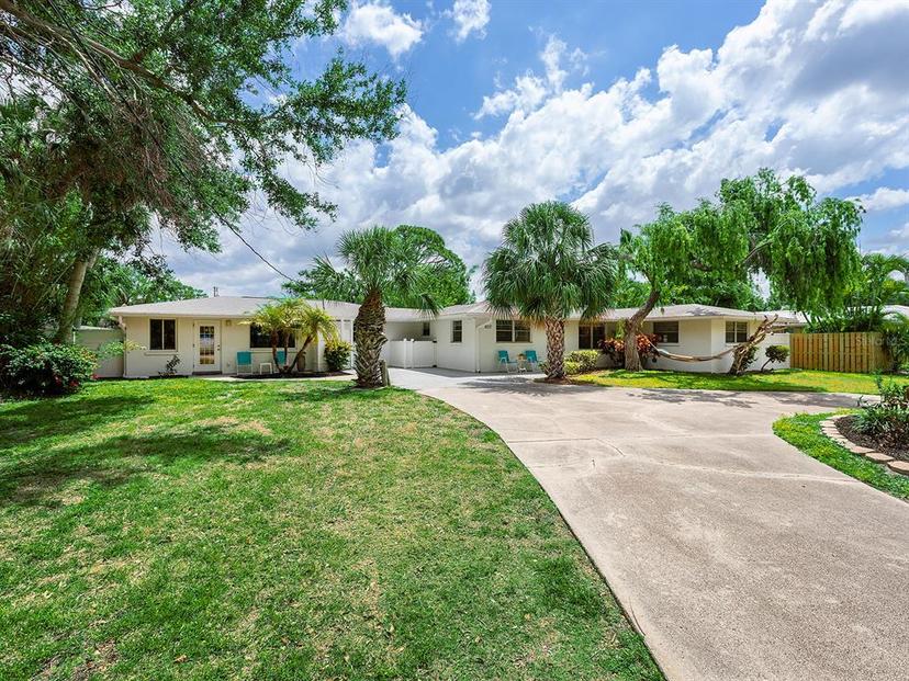 Picture of 607 Bay Point Avenue, Nokomis FL 34275