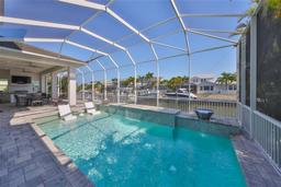 Picture of 715 Pinckney Drive, Apollo Beach, FL 33572