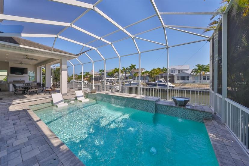 Picture of 715 Pinckney Drive, Apollo Beach FL 33572