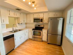 Picture of 1375 Doolittle Lane Unit 101, Dunedin, FL 34698