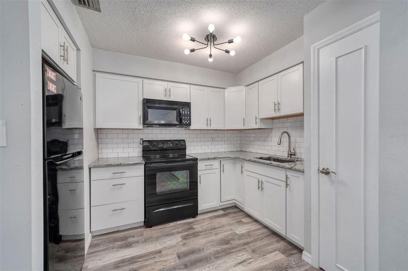Picture of 525 Georgetown Drive Unit D, Casselberry FL 32707