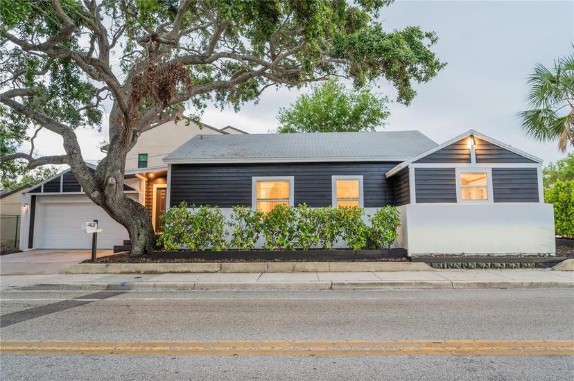 Picture of 847 Highland Street N, St Petersburg FL 33701