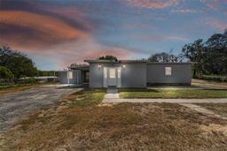 Picture of 9617 Silverbend Drive, Dade City, FL 33525